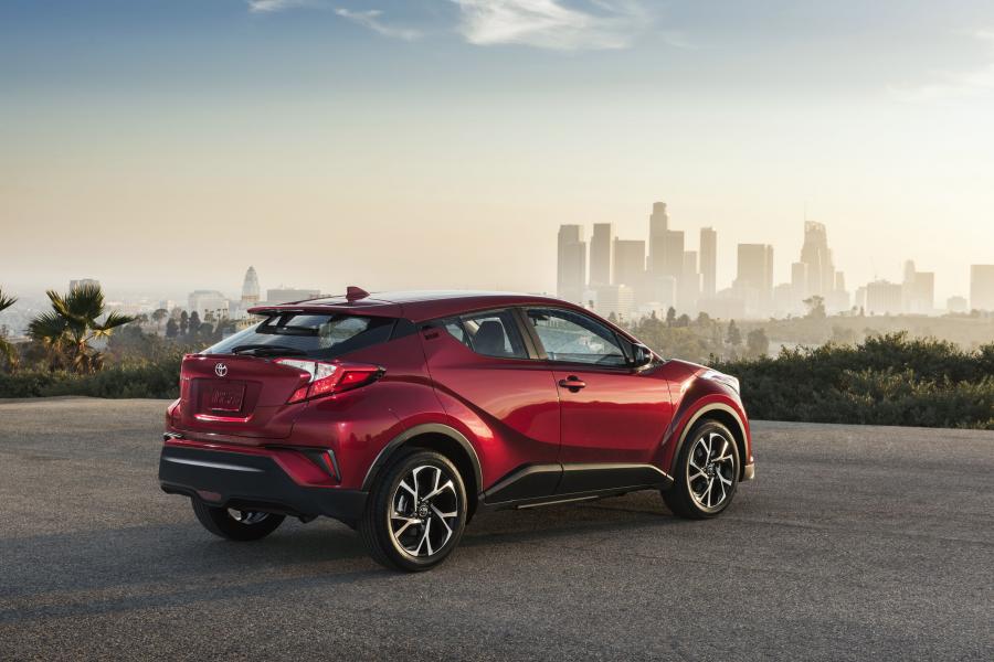  Toyota C-HR 2016 года  (WW) (фото 43 из 53)
